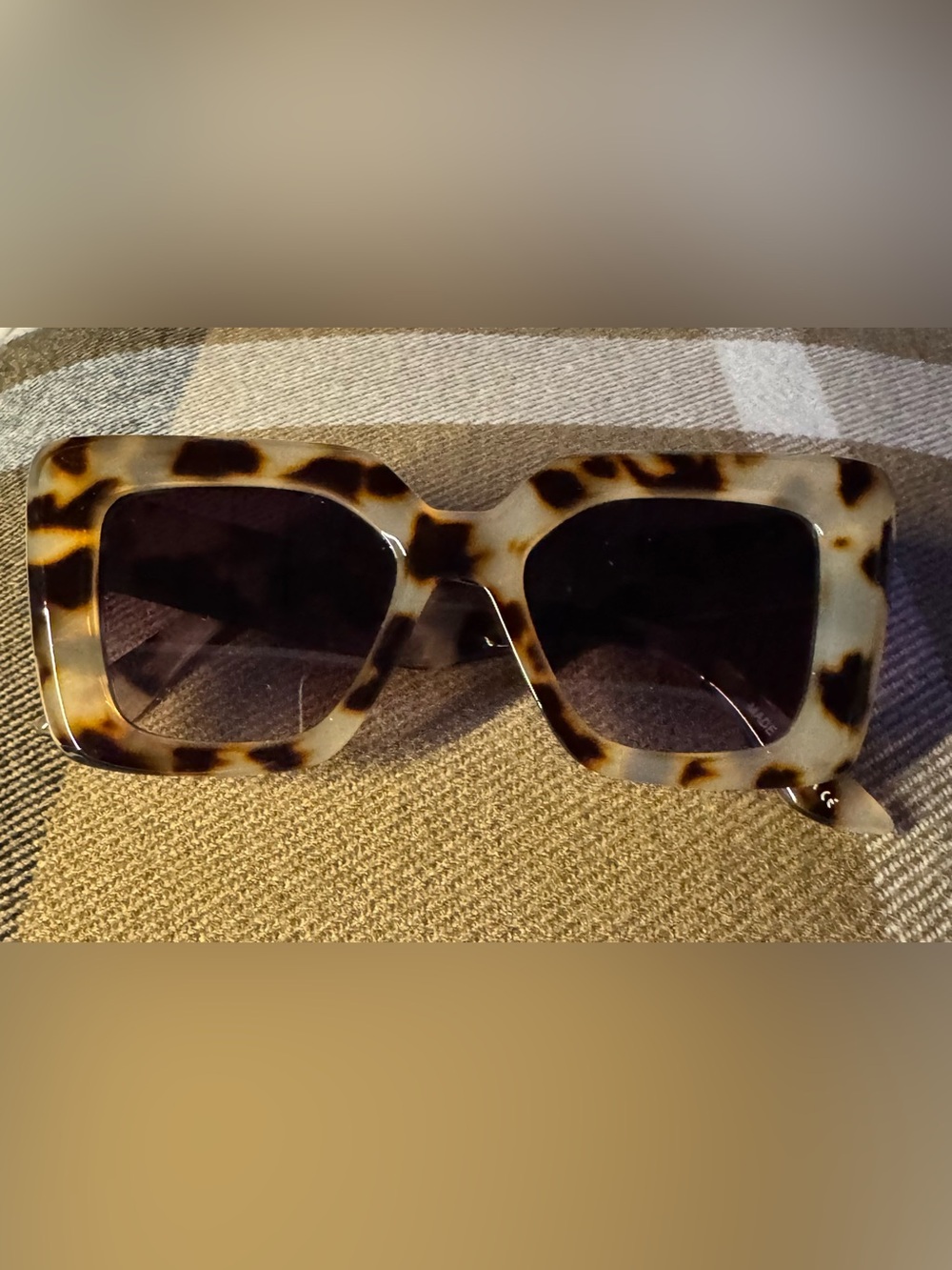 Tortoiseshell Square Frame Sunglasses - Brown Pattern